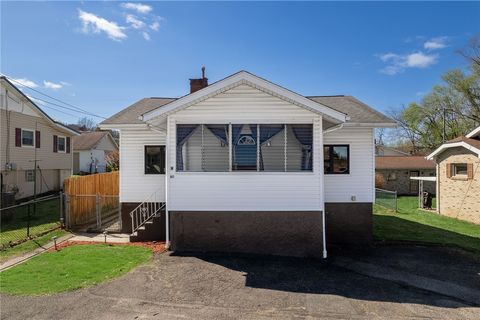 Photo of 603 Memorial Dr, New Kensington, PA 15068 (MLS # 1747086)