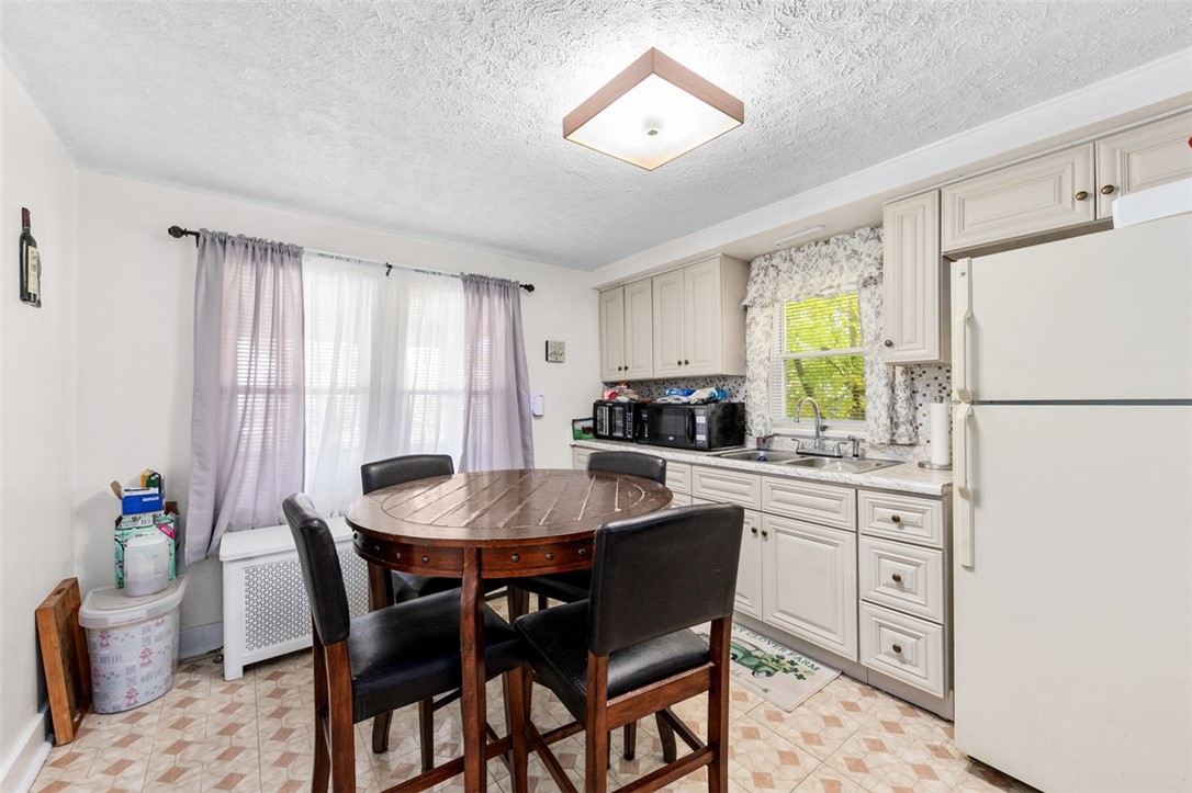 Connellsville, Pennsylvania 15425, United States, 2 Bedrooms Bedrooms, ,1 BathroomBathrooms,Residential,Active,240954