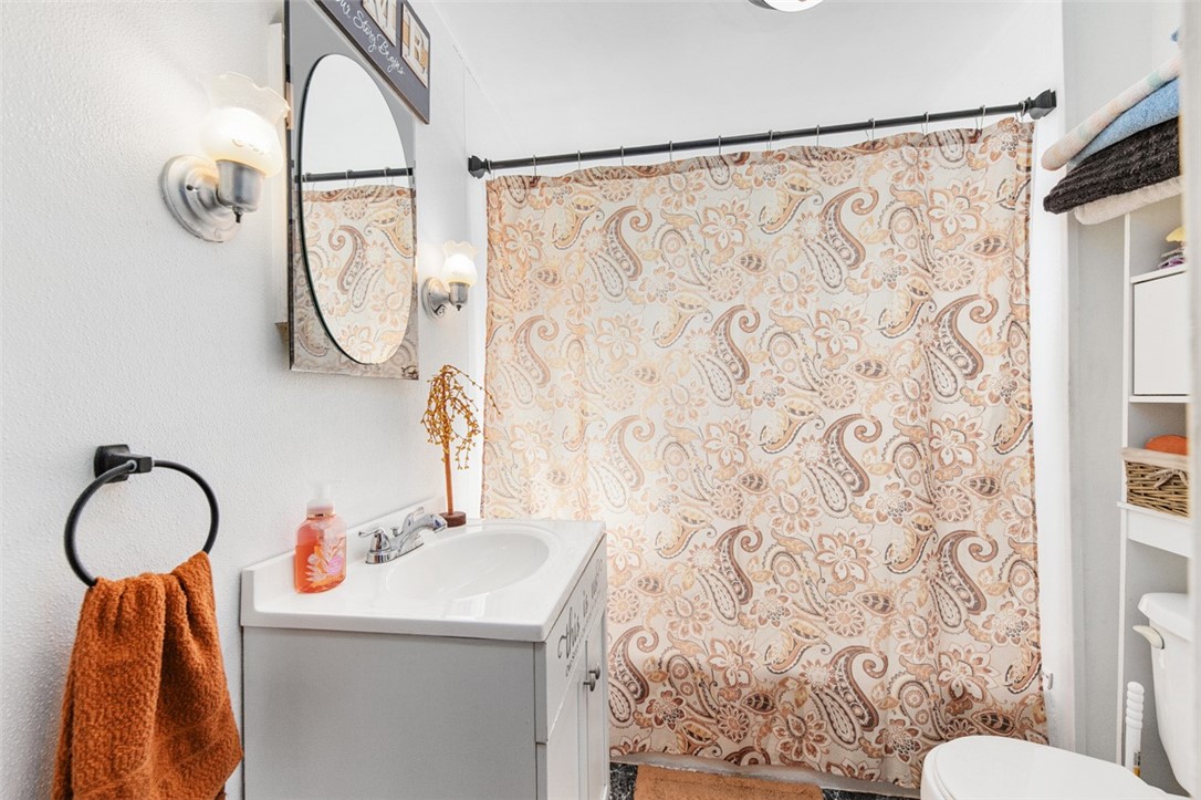 Connellsville, Pennsylvania 15425, United States, 2 Bedrooms Bedrooms, ,1 BathroomBathrooms,Residential,Active,240954