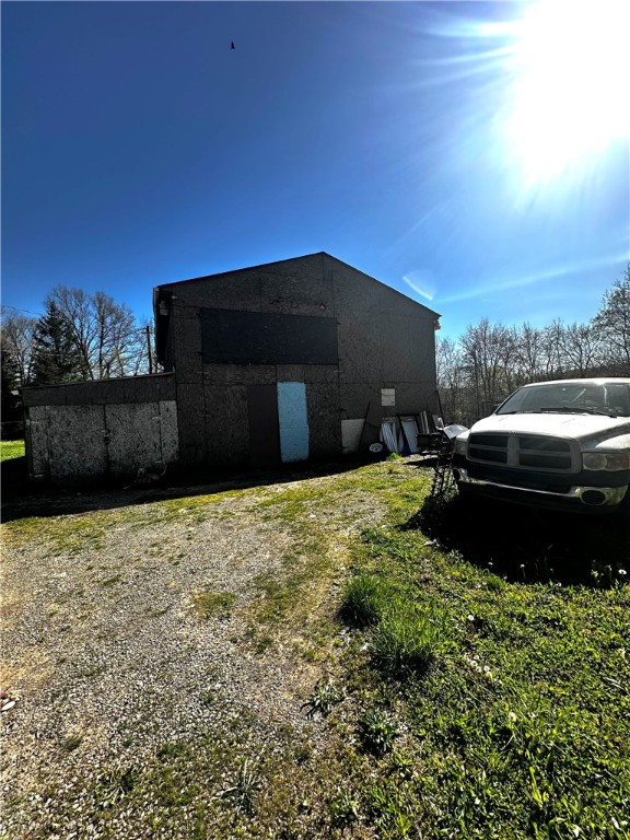 Cherry Twp, Pennsylvania 16061, United States, 5 Bedrooms Bedrooms, ,2 BathroomsBathrooms,Residential,Active,123967