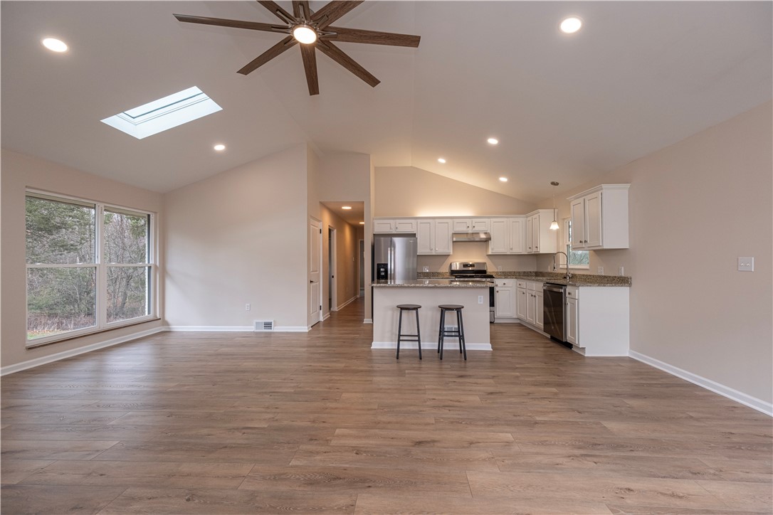 Hampton, Pennsylvania 15101, United States, 3 Bedrooms Bedrooms, ,2 BathroomsBathrooms,Residential,Active,250279