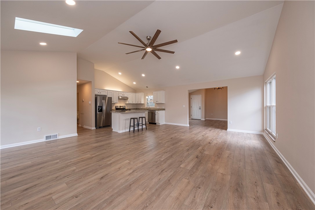 Hampton, Pennsylvania 15101, United States, 3 Bedrooms Bedrooms, ,2 BathroomsBathrooms,Residential,Active,250279