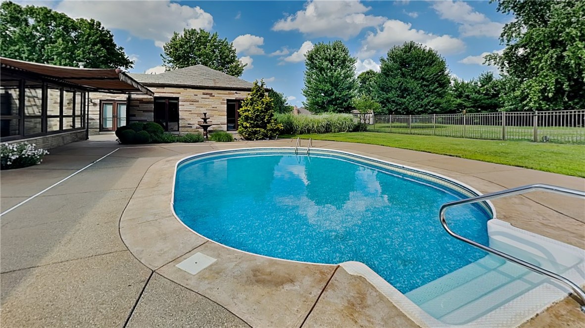 McCandless, Pennsylvania 15237, United States, 4 Bedrooms Bedrooms, ,4 BathroomsBathrooms,Residential,Active,181618