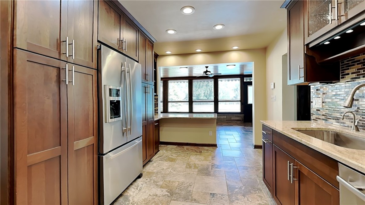 McCandless, Pennsylvania 15237, United States, 4 Bedrooms Bedrooms, ,4 BathroomsBathrooms,Residential,Active,181618