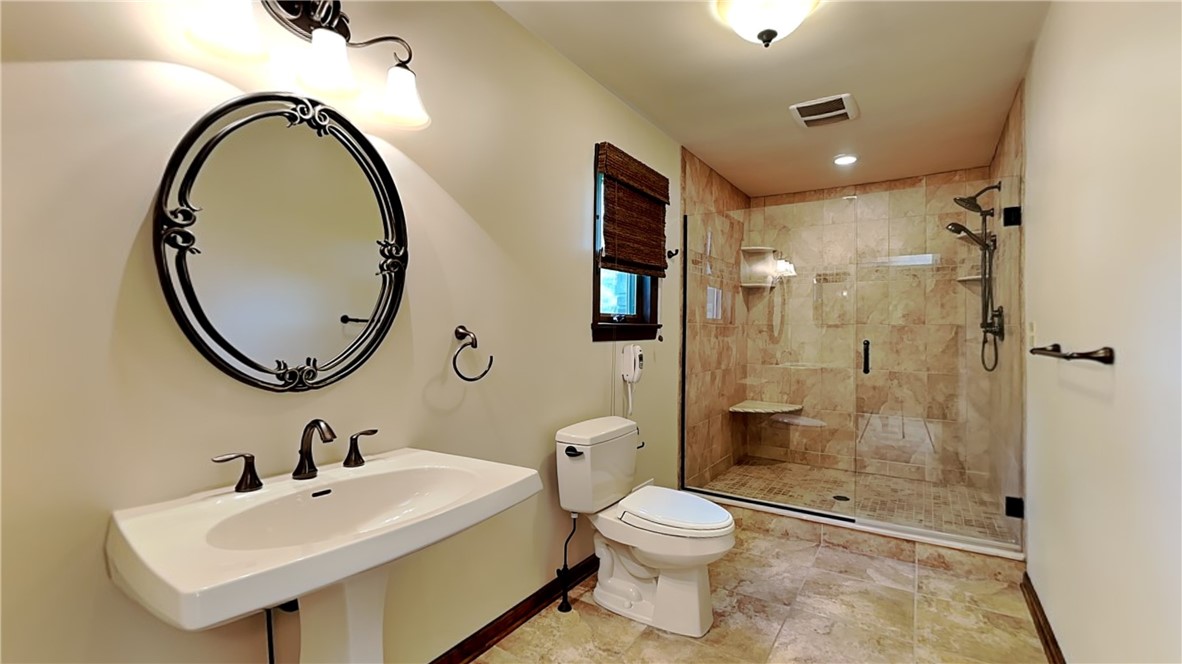 McCandless, Pennsylvania 15237, United States, 4 Bedrooms Bedrooms, ,4 BathroomsBathrooms,Residential,Active,181618