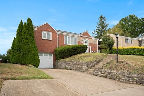 Homes For Sale - 468 Lois Drive Dr<br/> Pittsburgh, PA 15236