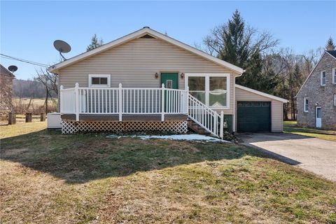 Photo of 339 Weimer Ave, Laughlintown, PA 15655 (MLS # 1741565)