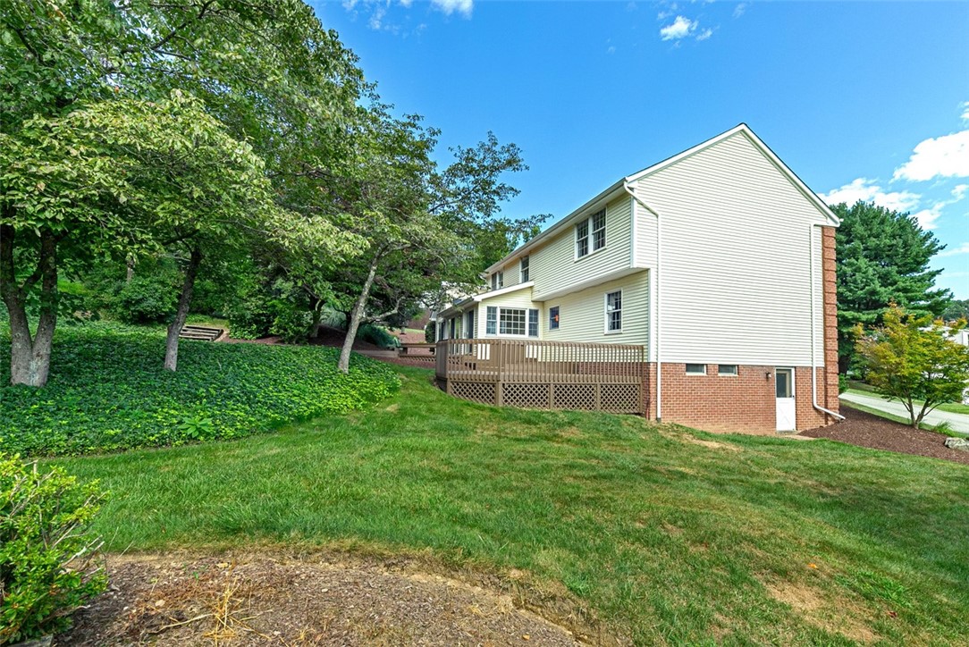 Monroeville, Pennsylvania 15146, United States, 4 Bedrooms Bedrooms, ,3 BathroomsBathrooms,Residential,Active,194427