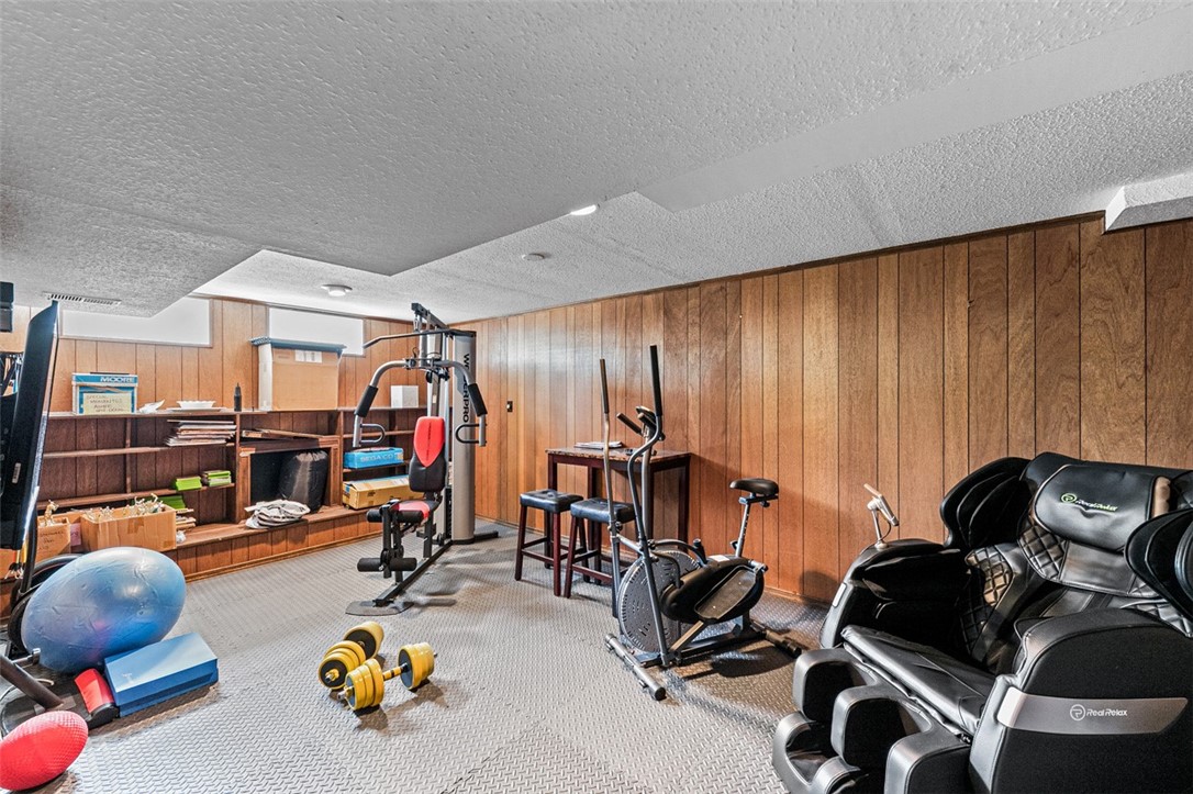 Monroeville, Pennsylvania 15146, United States, 4 Bedrooms Bedrooms, ,3 BathroomsBathrooms,Residential,Active,194427