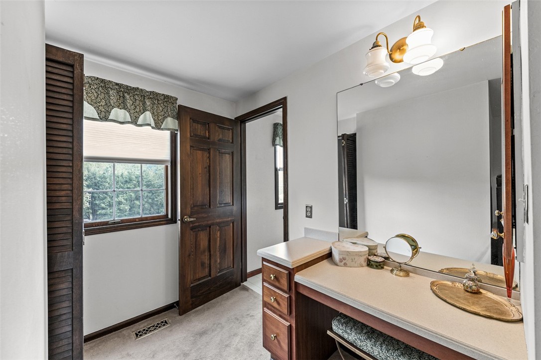 Monroeville, Pennsylvania 15146, United States, 4 Bedrooms Bedrooms, ,3 BathroomsBathrooms,Residential,Active,194427