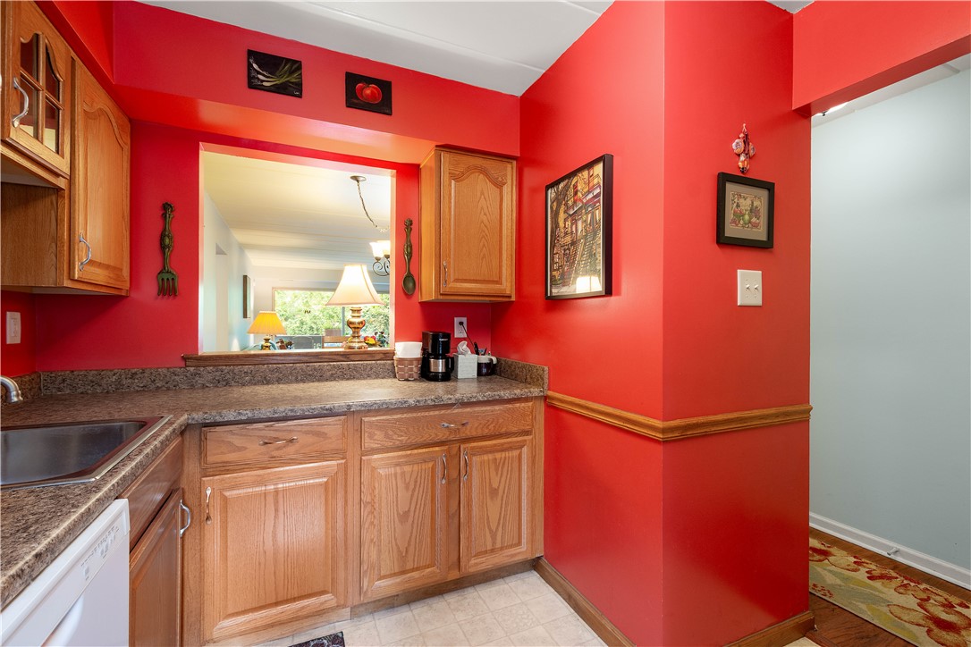 Pittsburgh, Pennsylvania 15220, United States, 2 Bedrooms Bedrooms, ,1 BathroomBathrooms,Residential,Active,171187