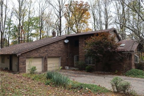 566 Monte Ln Derry Twp PA 15717