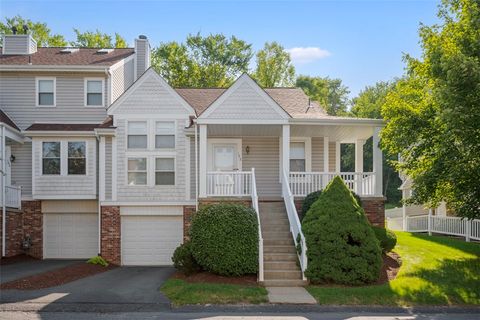 Photo of 162 Old Village Ln, Bethel Park, PA 15102 (MLS # 1727614)