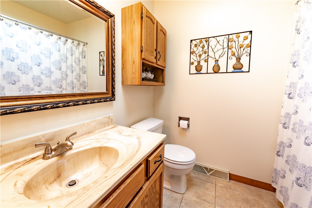 Twp Of But NW, Pennsylvania 16001, United States, 3 Bedrooms Bedrooms, ,3 BathroomsBathrooms,Residential,Pending,203651