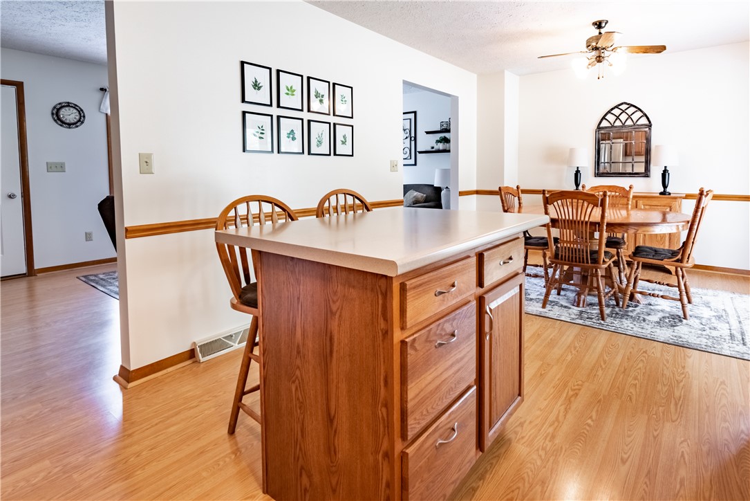 Twp Of But NW, Pennsylvania 16001, United States, 3 Bedrooms Bedrooms, ,3 BathroomsBathrooms,Residential,Pending,203651