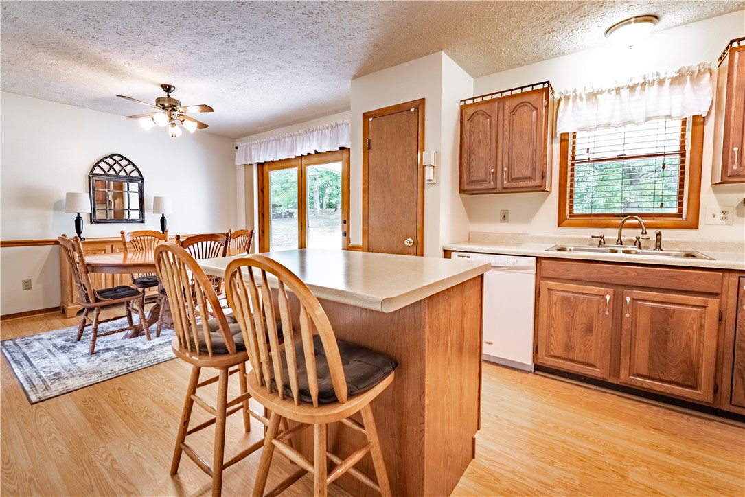 Twp Of But NW, Pennsylvania 16001, United States, 3 Bedrooms Bedrooms, ,3 BathroomsBathrooms,Residential,Pending,203651