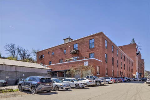 Photo for 2250 Mary St 204