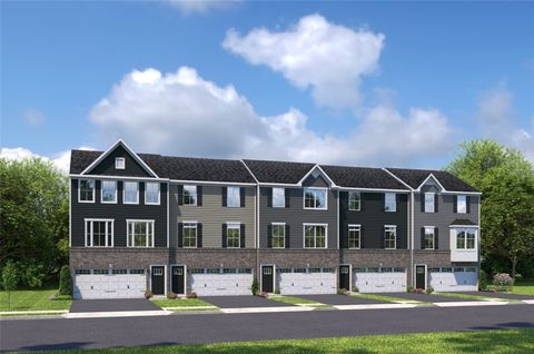 Photo of 200 Yellowwood Ct, Washington, PA 15301 (MLS # 1735119)