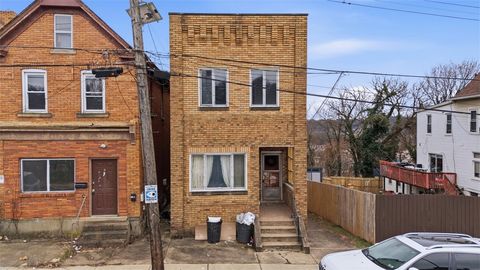 Photo of 111 Harlem Ave, Mc Kees Rocks, PA 15136 (MLS # 1743675)