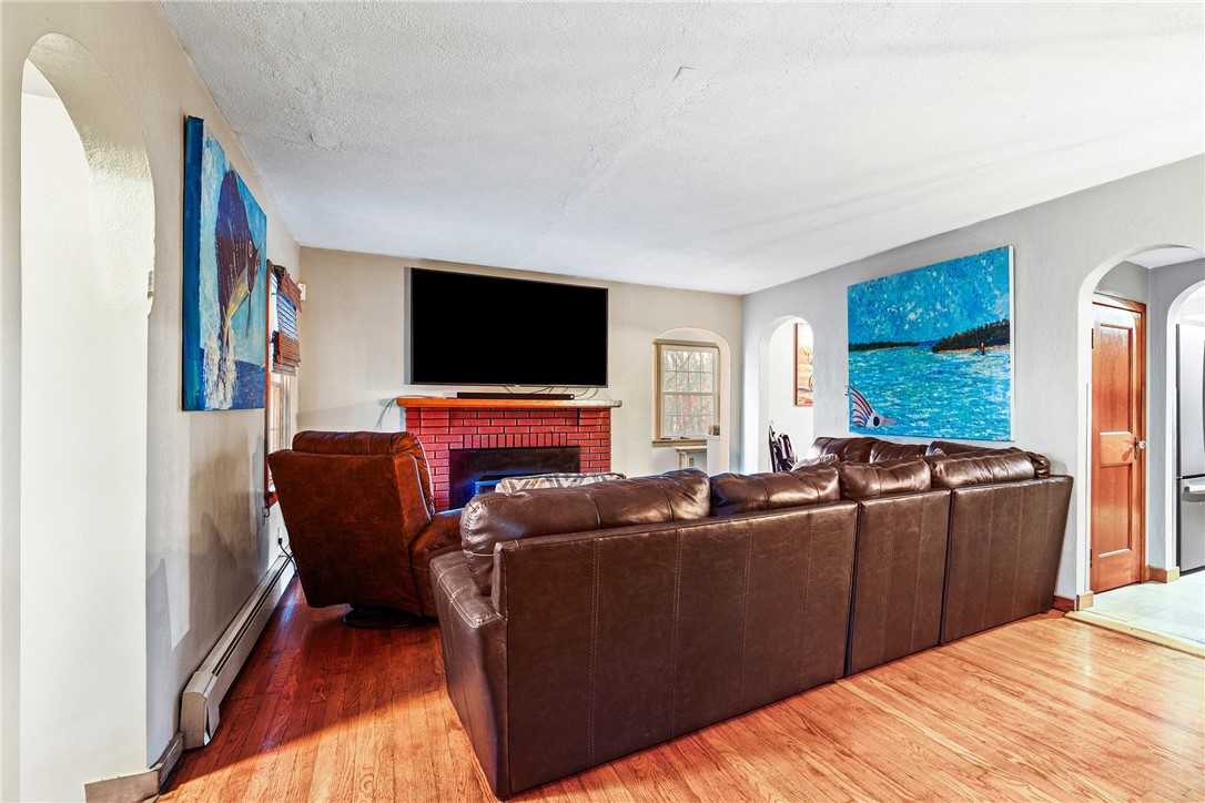 Lincoln Twp, Pennsylvania 15501, United States, 5 Bedrooms Bedrooms, ,1 BathroomBathrooms,Residential,Pending,33424