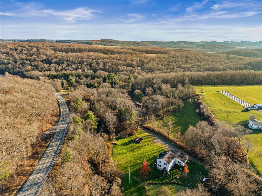 Lincoln Twp, Pennsylvania 15501, United States, 5 Bedrooms Bedrooms, ,1 BathroomBathrooms,Residential,Pending,33424