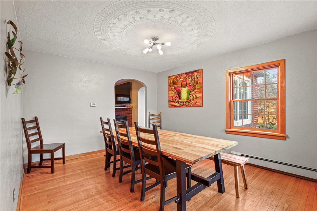 Lincoln Twp, Pennsylvania 15501, United States, 5 Bedrooms Bedrooms, ,1 BathroomBathrooms,Residential,Pending,33424