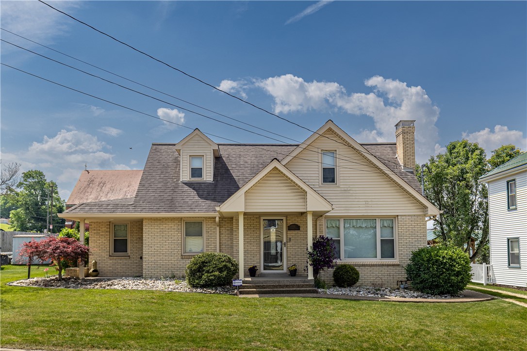 Photo 1 of 41 — 11 W Market Street, Burgettstown Boro, PA 15021