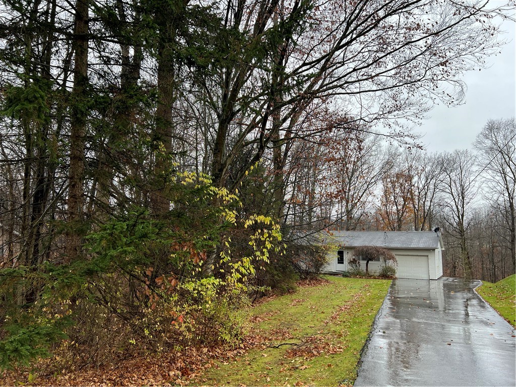 467 Blews Way Way, Neshannock Twp, Kentucky image 2