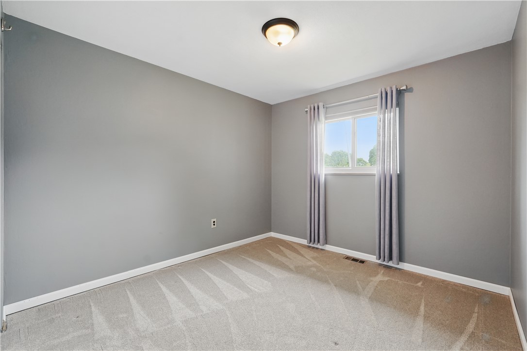 218 Longview Drive, Manor, Pennsylvania image 18