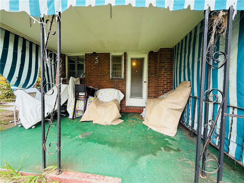 Beechview, Pennsylvania 15216, United States, 2 Bedrooms Bedrooms, ,1 BathroomBathrooms,Residential,Pending,101804