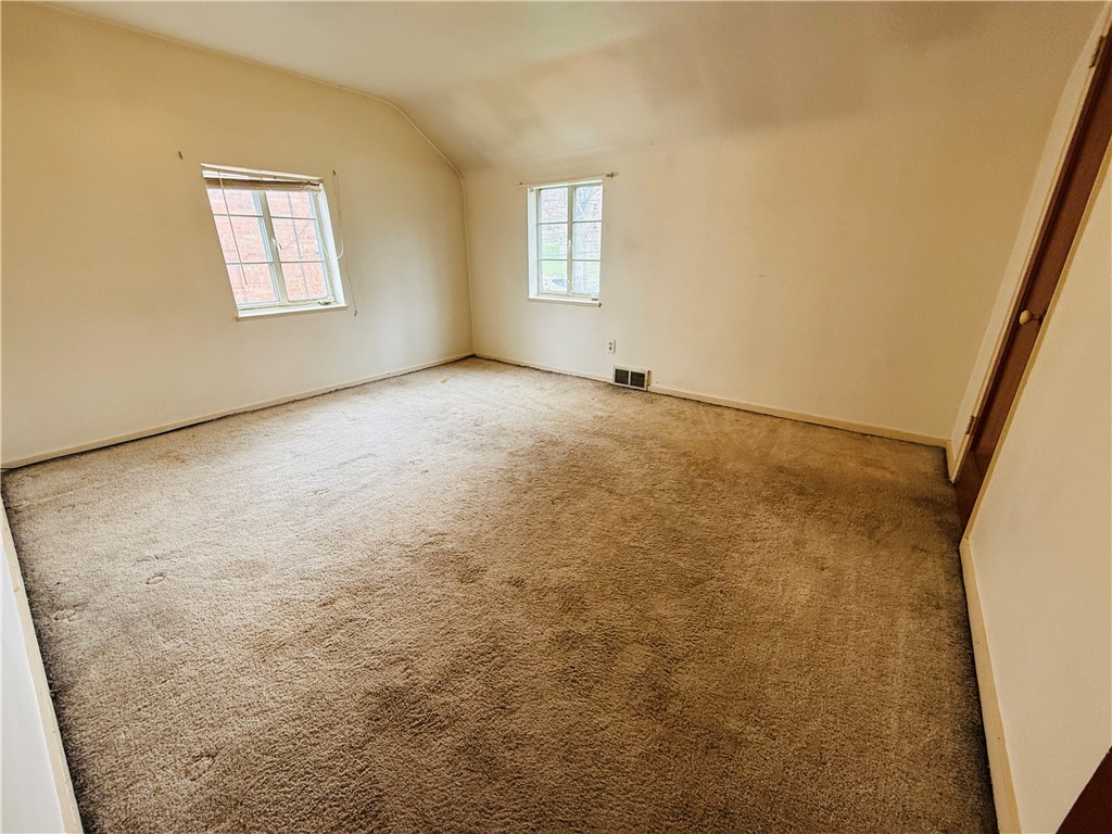 Beechview, Pennsylvania 15216, United States, 2 Bedrooms Bedrooms, ,1 BathroomBathrooms,Residential,Pending,101804