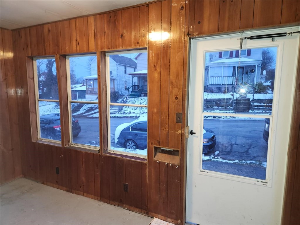 Farrell, Pennsylvania 16121, United States, 3 Bedrooms Bedrooms, ,1 BathroomBathrooms,Residential,Active,254541