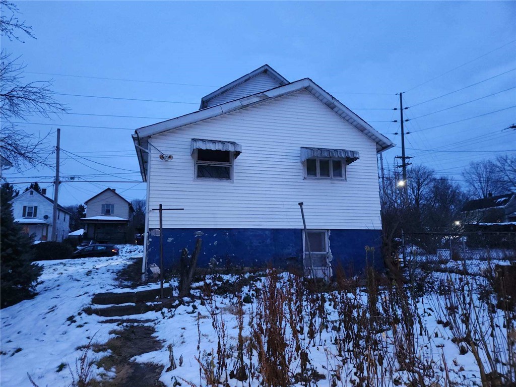 Farrell, Pennsylvania 16121, United States, 3 Bedrooms Bedrooms, ,1 BathroomBathrooms,Residential,Active,254541