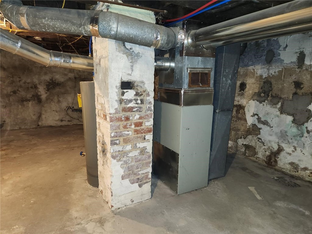 Farrell, Pennsylvania 16121, United States, 3 Bedrooms Bedrooms, ,1 BathroomBathrooms,Residential,Active,254541