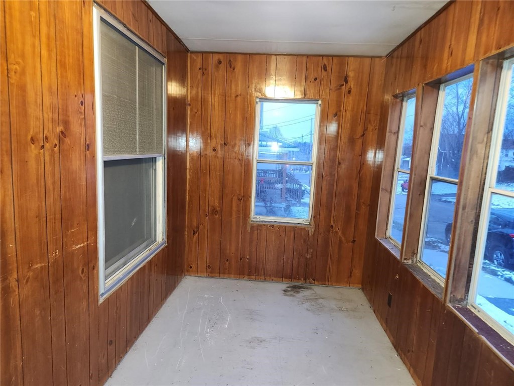 Farrell, Pennsylvania 16121, United States, 3 Bedrooms Bedrooms, ,1 BathroomBathrooms,Residential,Active,254541