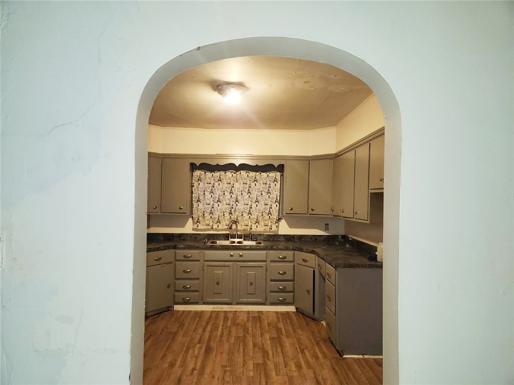 Farrell, Pennsylvania 16121, United States, 3 Bedrooms Bedrooms, ,1 BathroomBathrooms,Residential,Active,254541