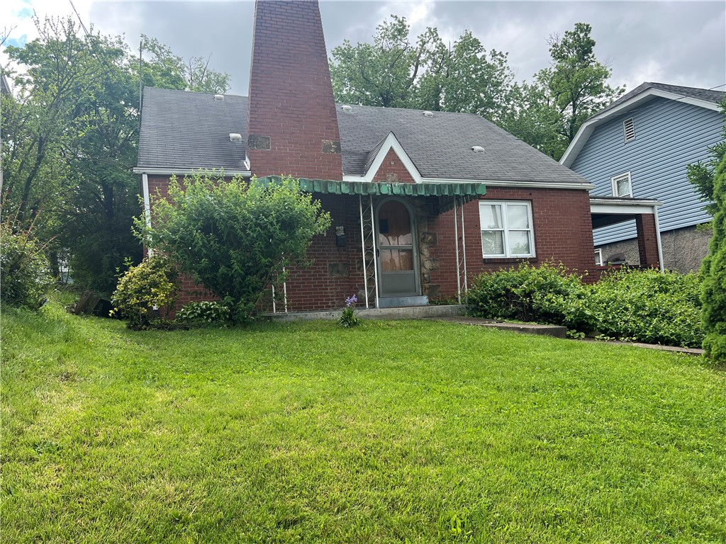 414 Argonne Dr Dr, New Kensington, Pennsylvania image 1