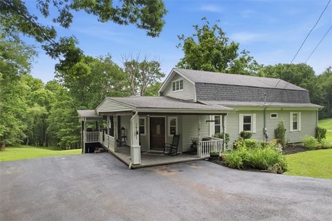Photo of 5380 Hardt Rd, Gibsonia, PA 15044 (MLS # 1759894)