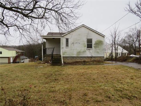 Photo of 3028 Leechburg Rd, Lower Burrell, PA 15068 (MLS # 1735181)
