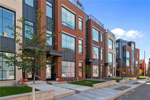 Townhouse For Sale - 234 44th Street St<br/> Jefferson County, Lawrenceville, PA 15201