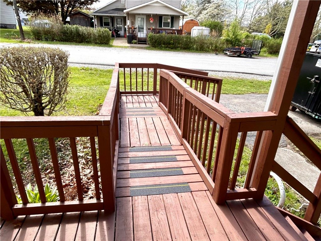 Photo of 42 9th St, Lucernemines, PA 15754 (MLS # 1749273)