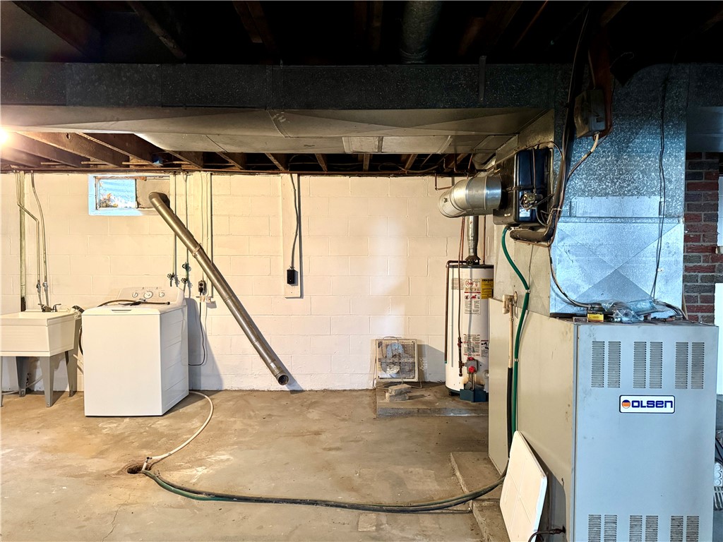 Summit Twp, Pennsylvania 16002, United States, 4 Bedrooms Bedrooms, ,2 BathroomsBathrooms,Residential,Active,252598