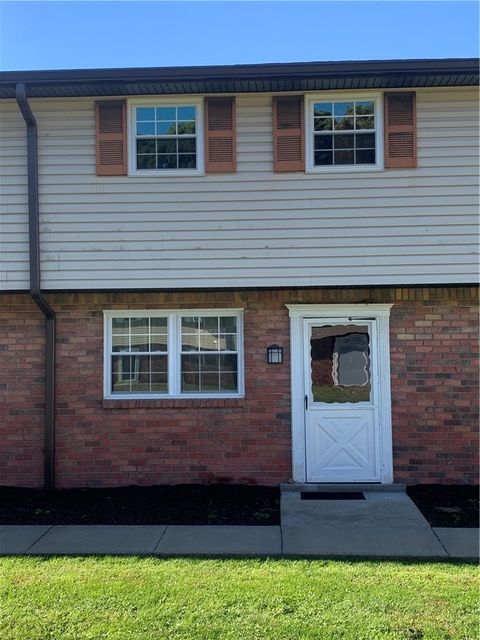 Townhouse For Sale - 380 Northgate Dr #D<br/> Washington, PA 15613