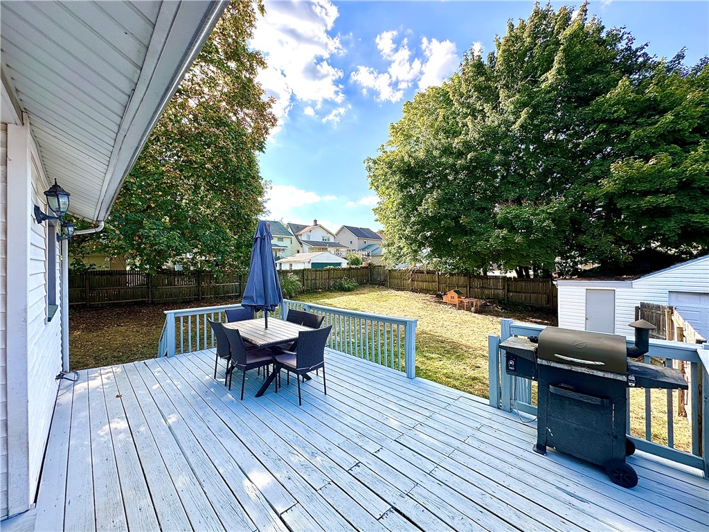 New Castle, Pennsylvania 16101, United States, 3 Bedrooms Bedrooms, ,2 BathroomsBathrooms,Residential,Contingent,213222