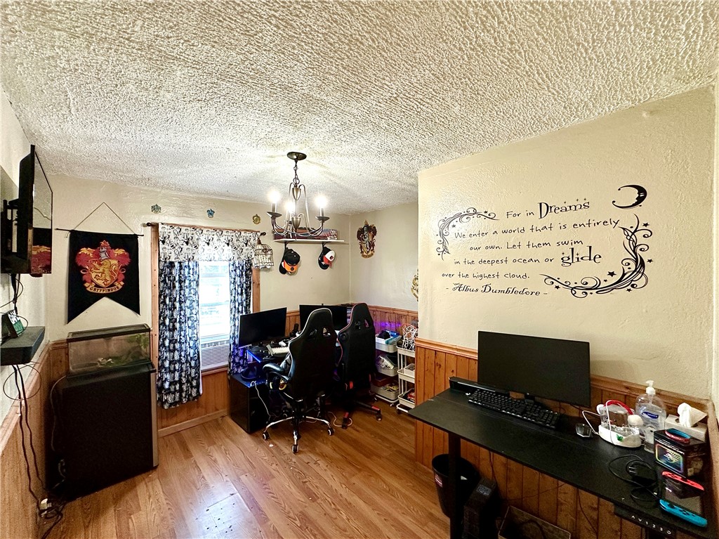 New Castle, Pennsylvania 16101, United States, 3 Bedrooms Bedrooms, ,2 BathroomsBathrooms,Residential,Contingent,213222