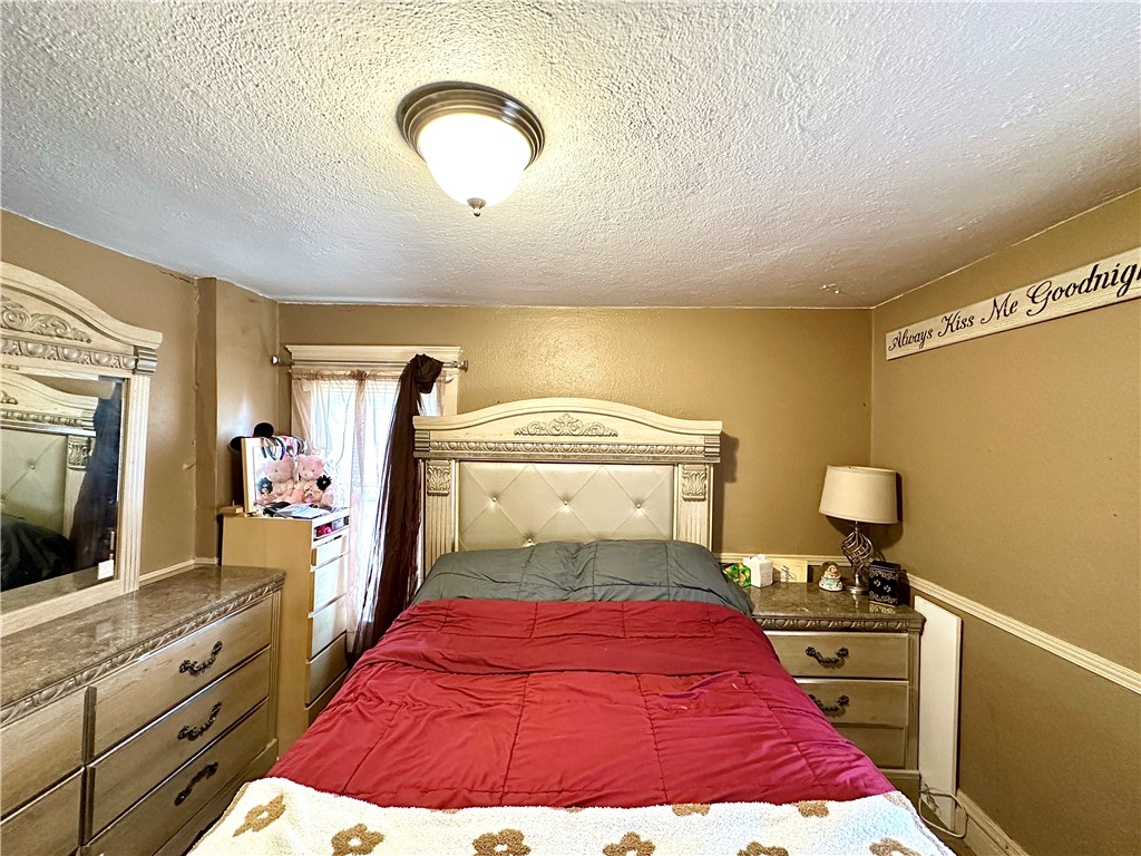 New Castle, Pennsylvania 16101, United States, 3 Bedrooms Bedrooms, ,2 BathroomsBathrooms,Residential,Contingent,213222