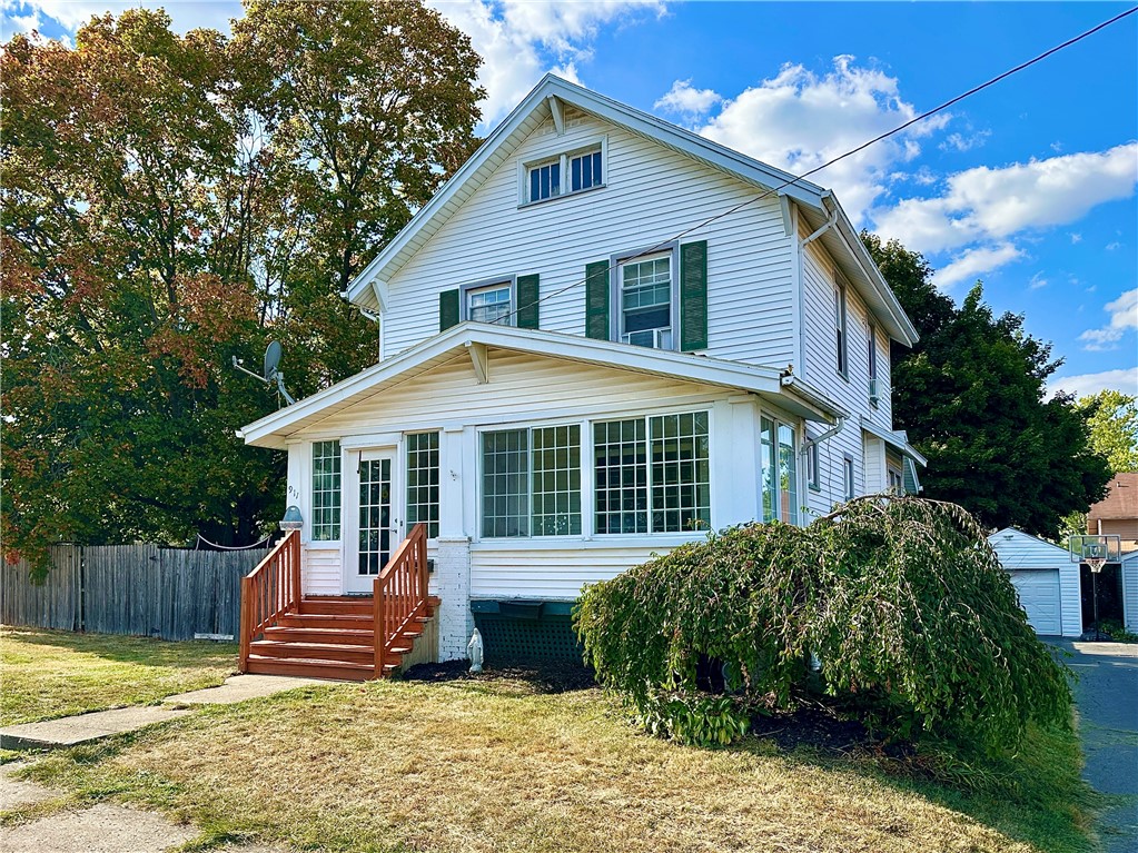 New Castle, Pennsylvania 16101, United States, 3 Bedrooms Bedrooms, ,2 BathroomsBathrooms,Residential,Contingent,213222