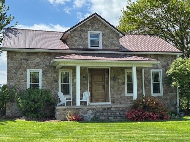 1634 Perry Highway