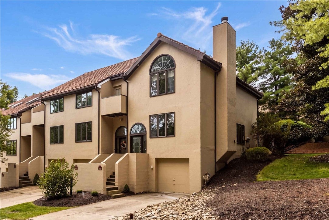 1110 W Ridge Rd