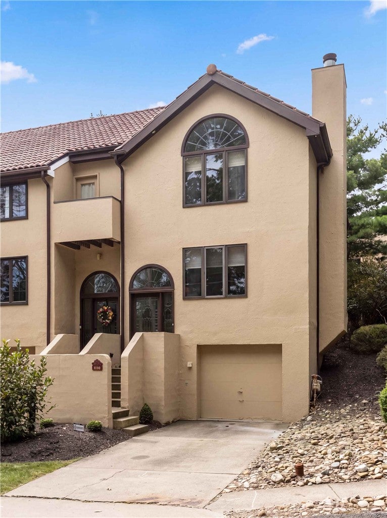 1110 W Ridge Rd